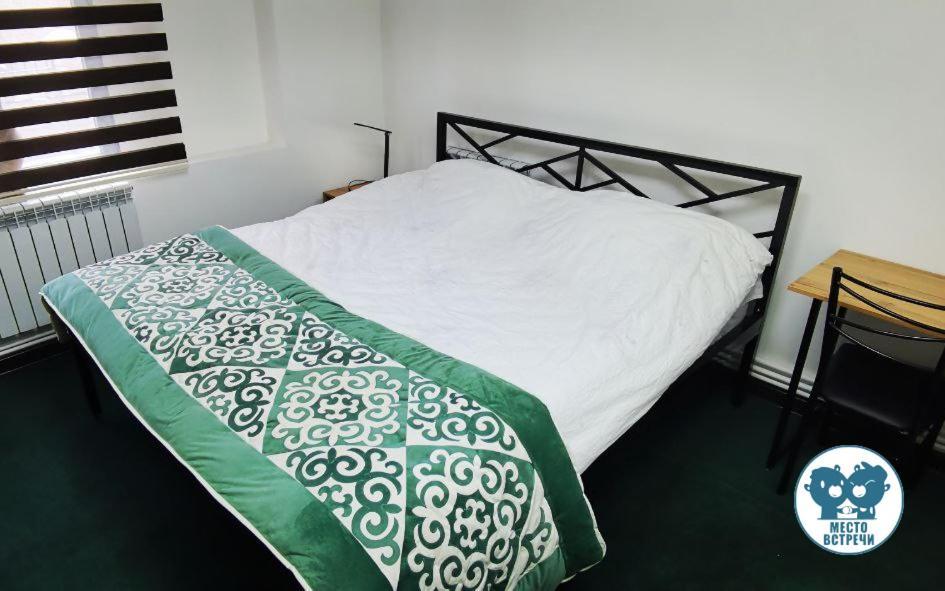 Место Встречи "Guest House Meeting Place" Bichkek Extérieur photo
