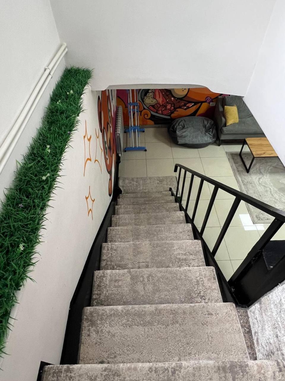 Место Встречи "Guest House Meeting Place" Bichkek Extérieur photo